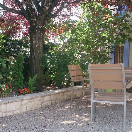 Chambres Et Tables D'Hotes "Au Pres De Ma Blonde" Senouillac Esterno foto